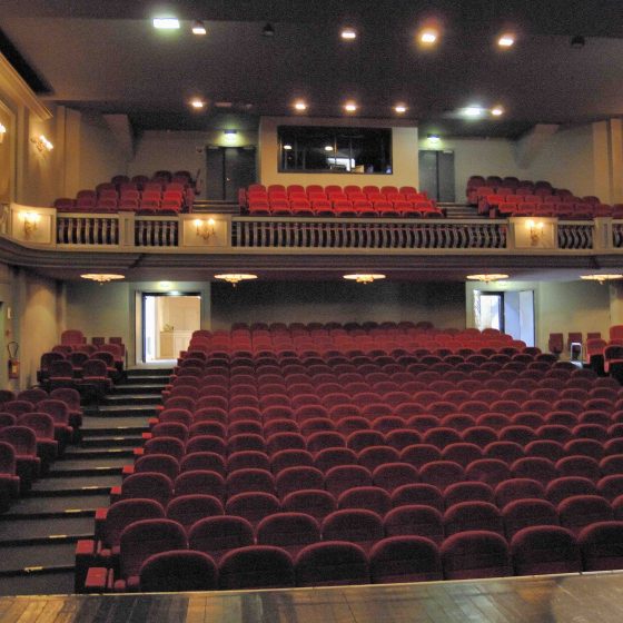 Theatre-des-Jacobins-3